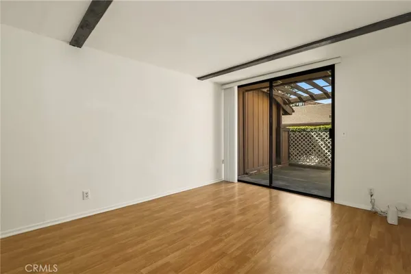 $949,000 | 33 Northwoods Lane, La Crescenta, CA 91214