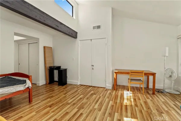 $949,000 | 33 Northwoods Lane, La Crescenta, CA 91214