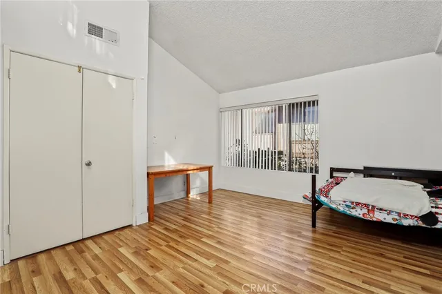 $989,000 | 33 Northwoods Lane, La Crescenta, CA 91214