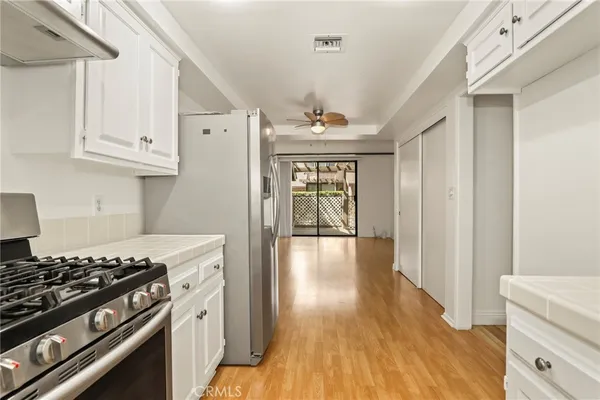 $949,000 | 33 Northwoods Lane, La Crescenta, CA 91214