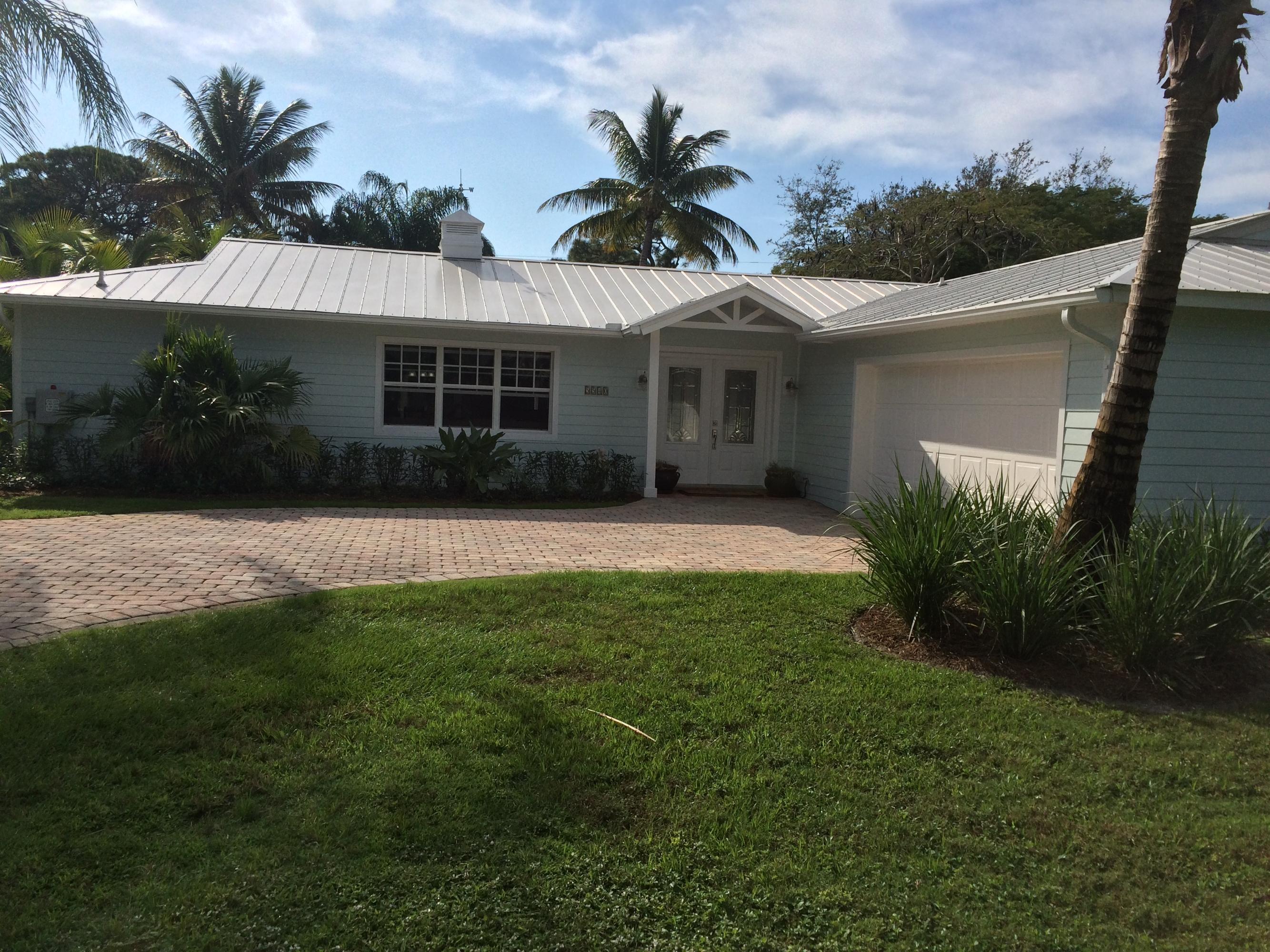 5540 Pennock Point Road Jupiter, FL 33458 - Photo 2 of 29 Front entrance