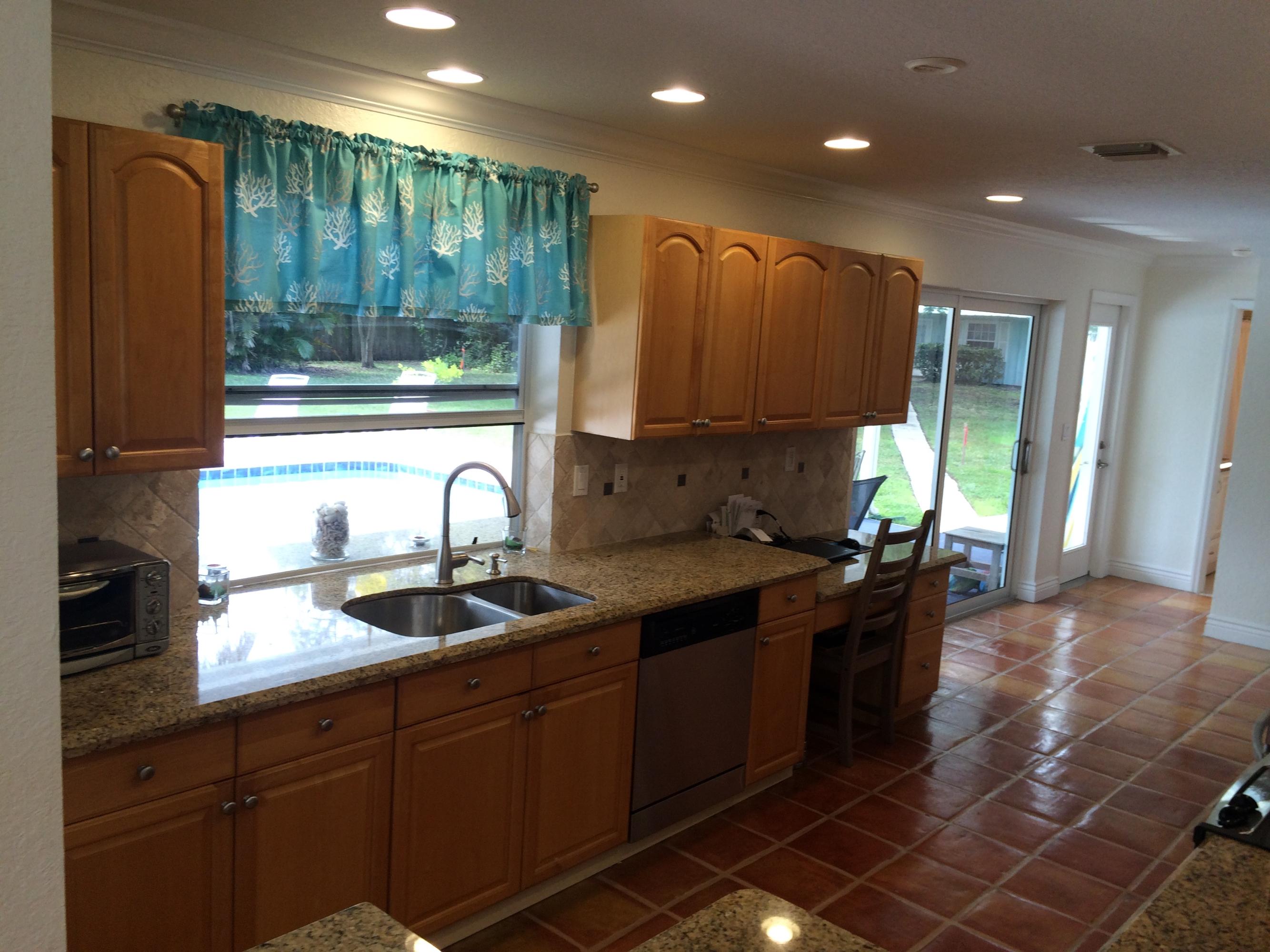5540 Pennock Point Road Jupiter, FL 33458 - Photo 8 of 29 Kitchen