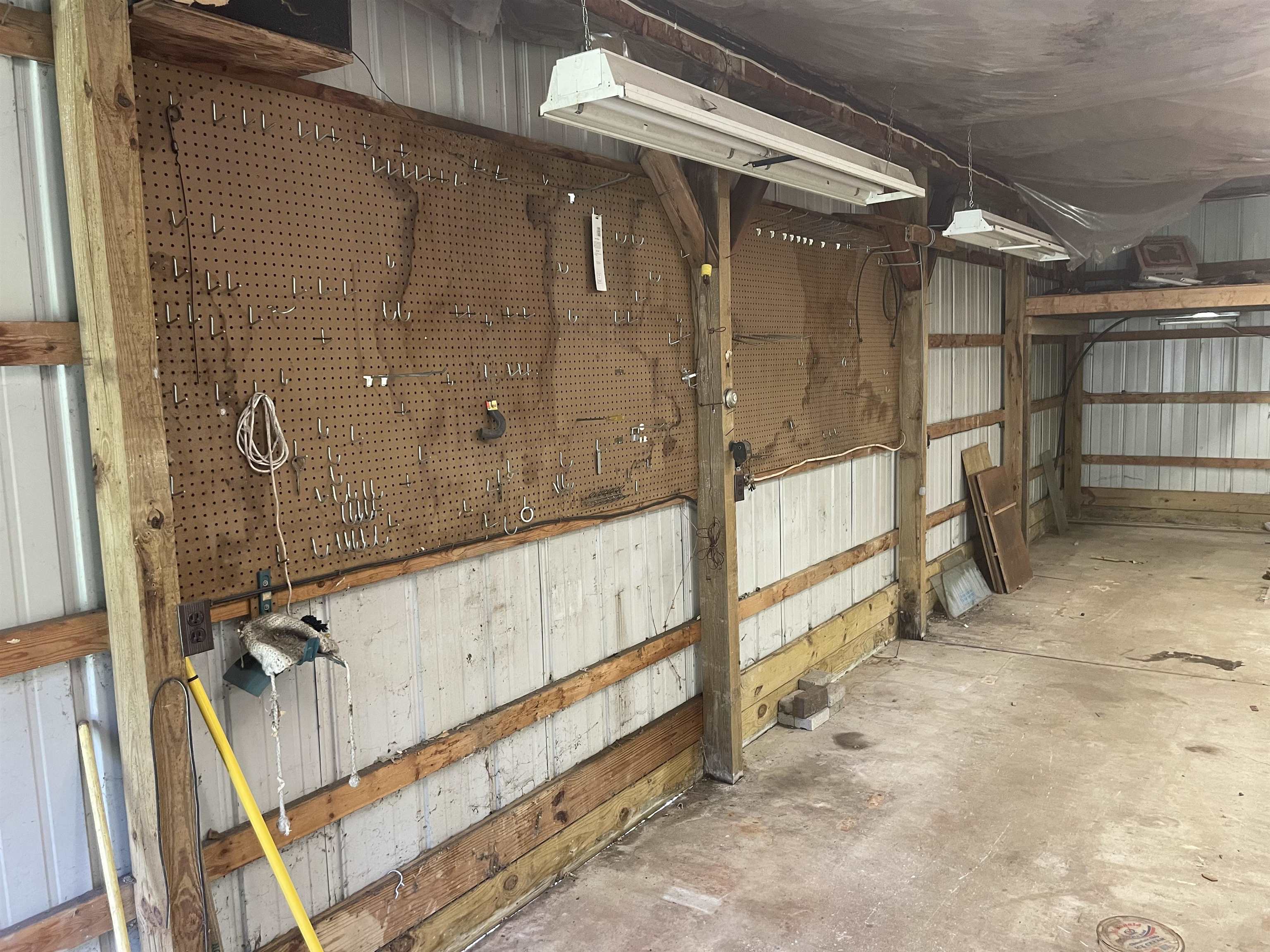 2929 Casey Road Saginaw, MI 48601 - Photo 2 of 6