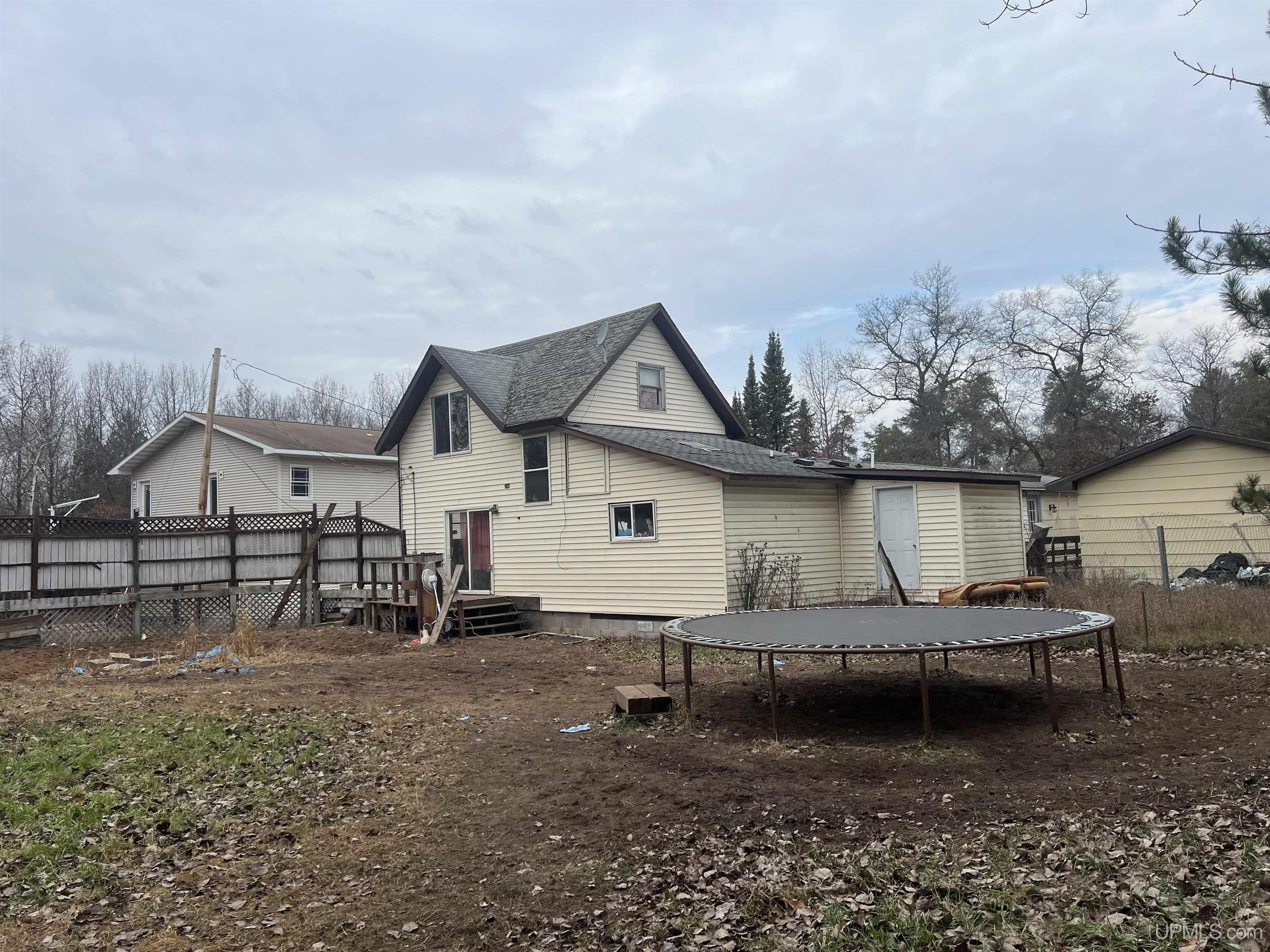 5893 Rivers 22nd Road Gladstone, MI 49837 - Photo 3 of 17