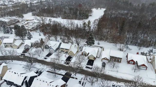 $535,000 | 295 Meadowview Lane, Aurora, IL 60502