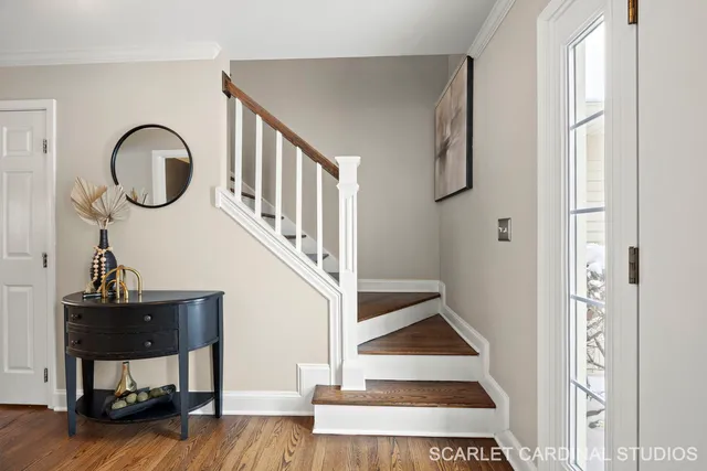 $535,000 | 295 Meadowview Lane, Aurora, IL 60502