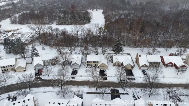 $535,000 | 295 Meadowview Lane, Aurora, IL 60502