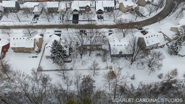 $535,000 | 295 Meadowview Lane, Aurora, IL 60502