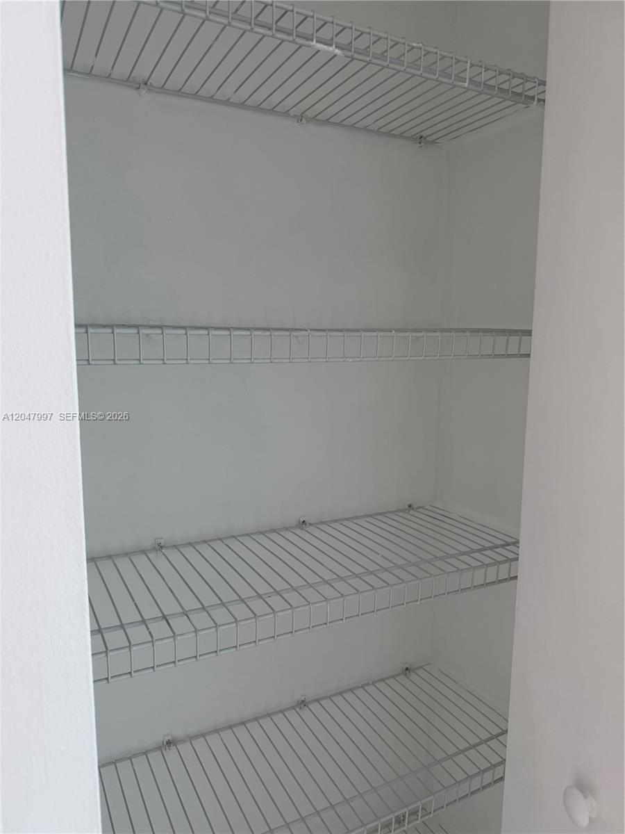 500 Brickell Avenue, Unit 2907 Miami, FL 33131 - Photo 7 of 31