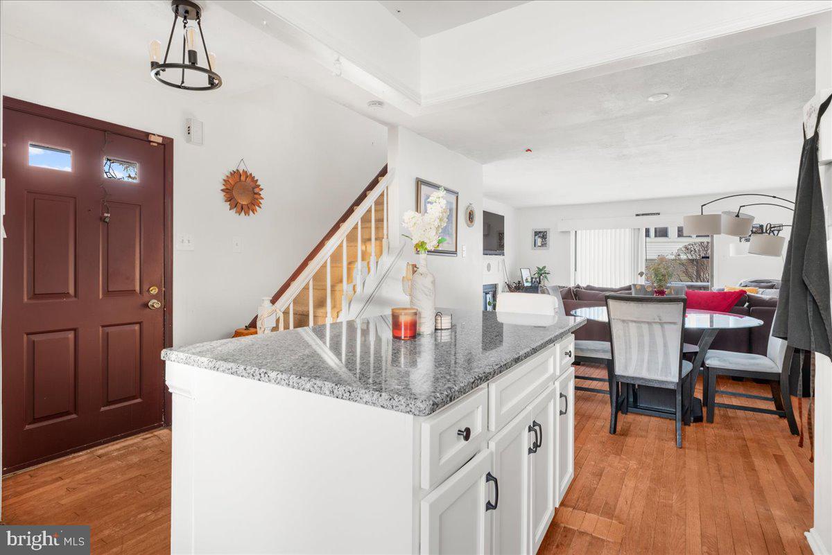 1199 Heyward Road, Unit 34 Chesterbrook, PA 19087 - Photo 5 of 15 kitchen