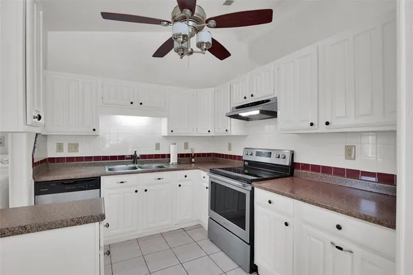 $320,000 | 3005 Plumtree Lane, Plano, TX 75074