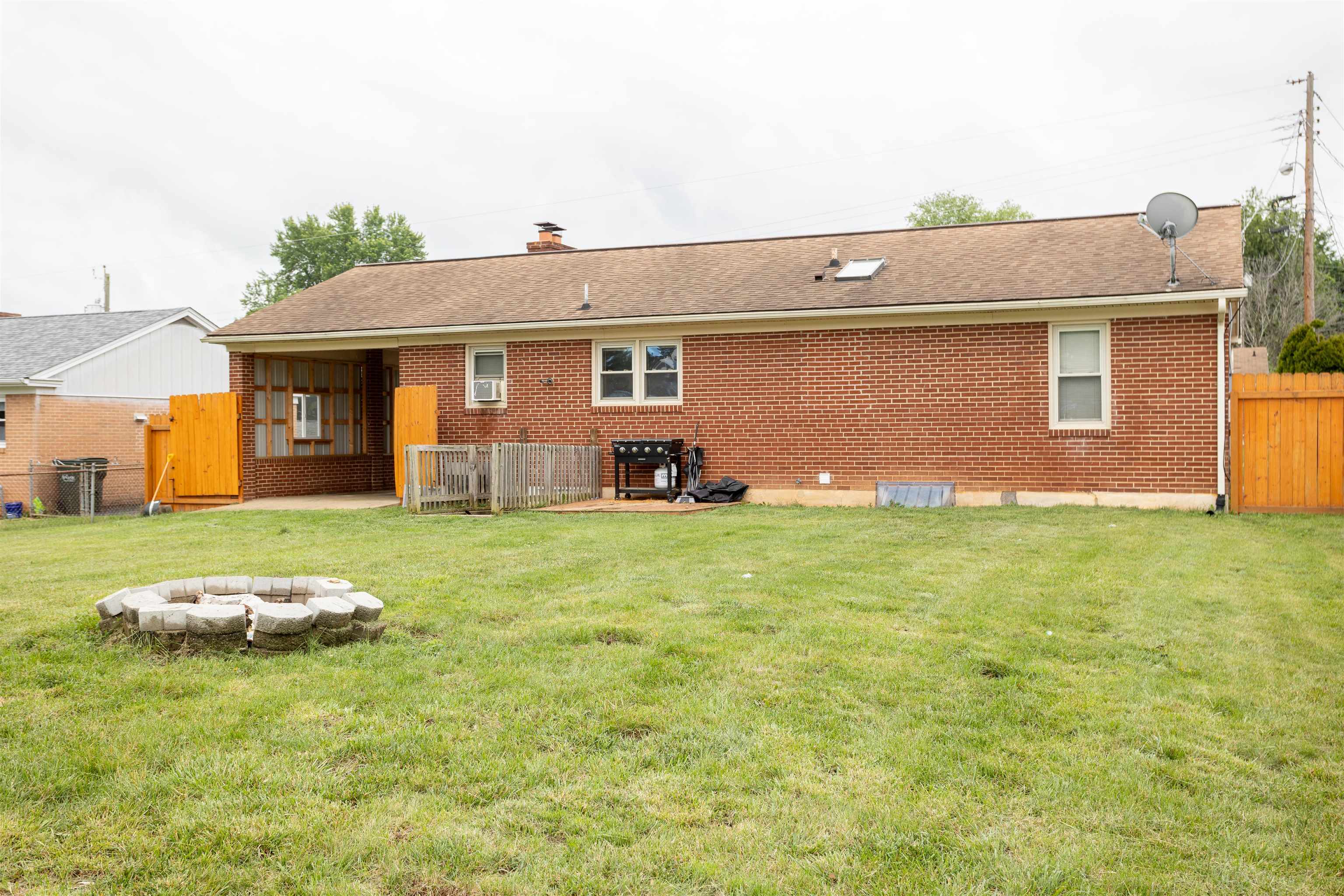 211 George Street Staunton, VA 24401 - Photo 33 of 37 a front view of a house with garden