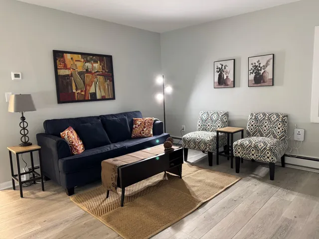 $2,450 | 1131 Lincoln Avenue, St. Paul, MN 55105