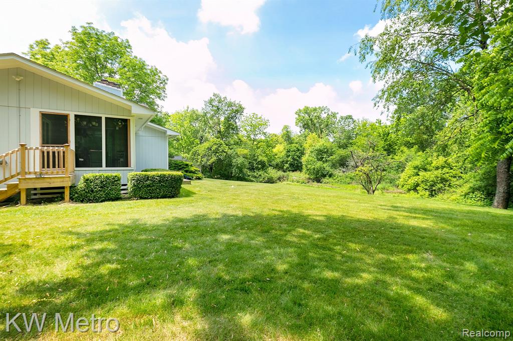 4342 Beach Road Troy, MI 48098 - Photo 42 of 56