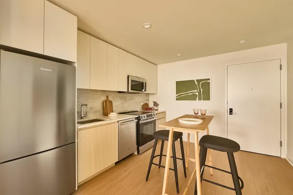 $3,515 | 505 Summit Avenue, Unit 1111, Jersey City, NJ 07306