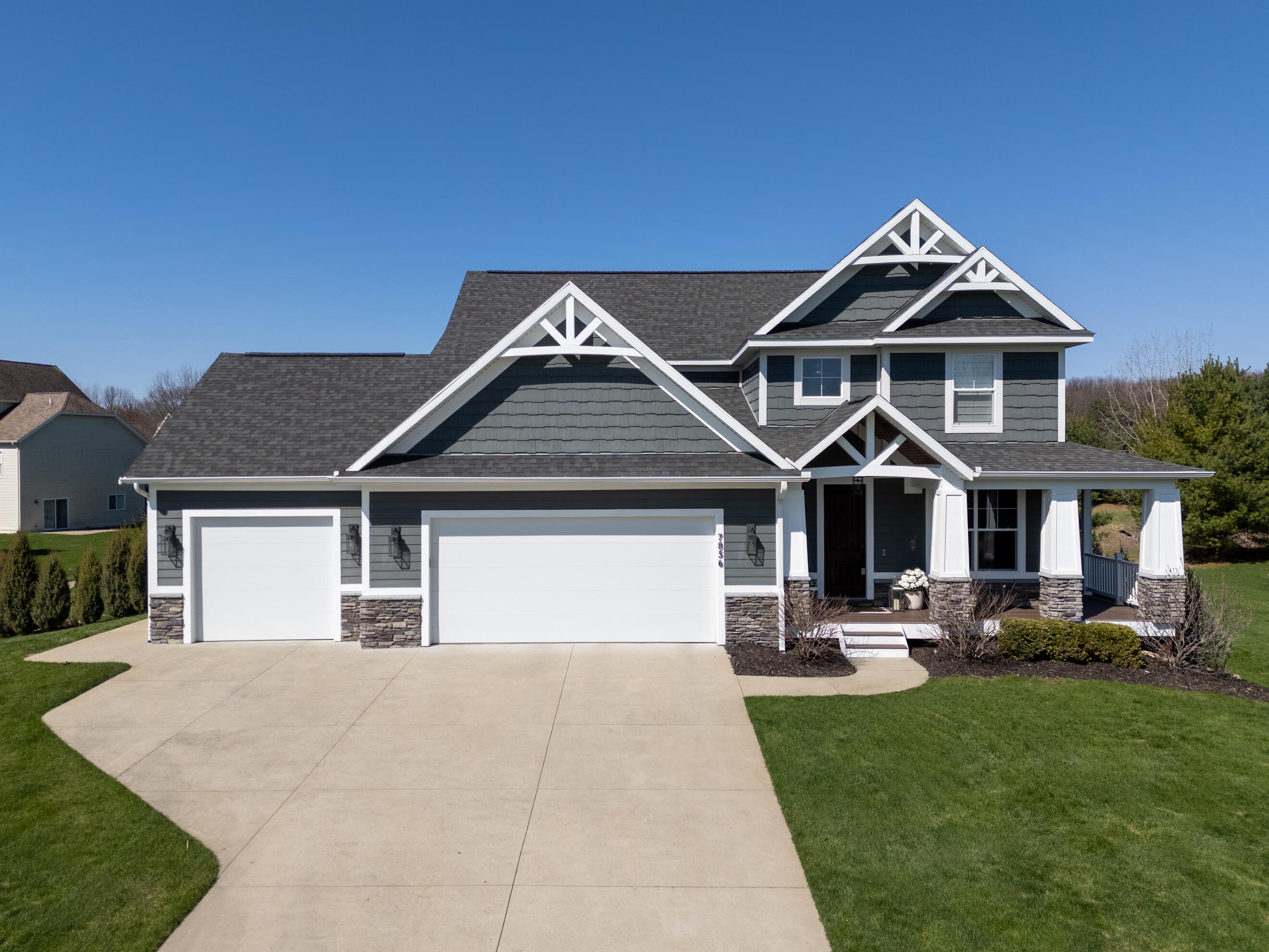 7856 Drake Ridge Kalamazoo, MI 49009 - Photo 2 of 47 7856 Drake Ridge_frontext2