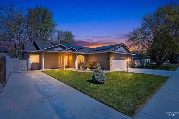 $438,000 | 2250 East Katelyn Drive, Meridian, ID 83646