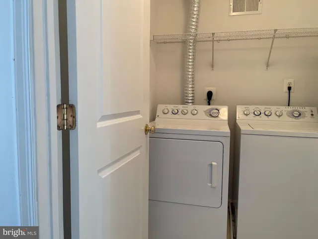 $3,200 | 12313 Tanalian Falls Lane, Bristow, VA 20136