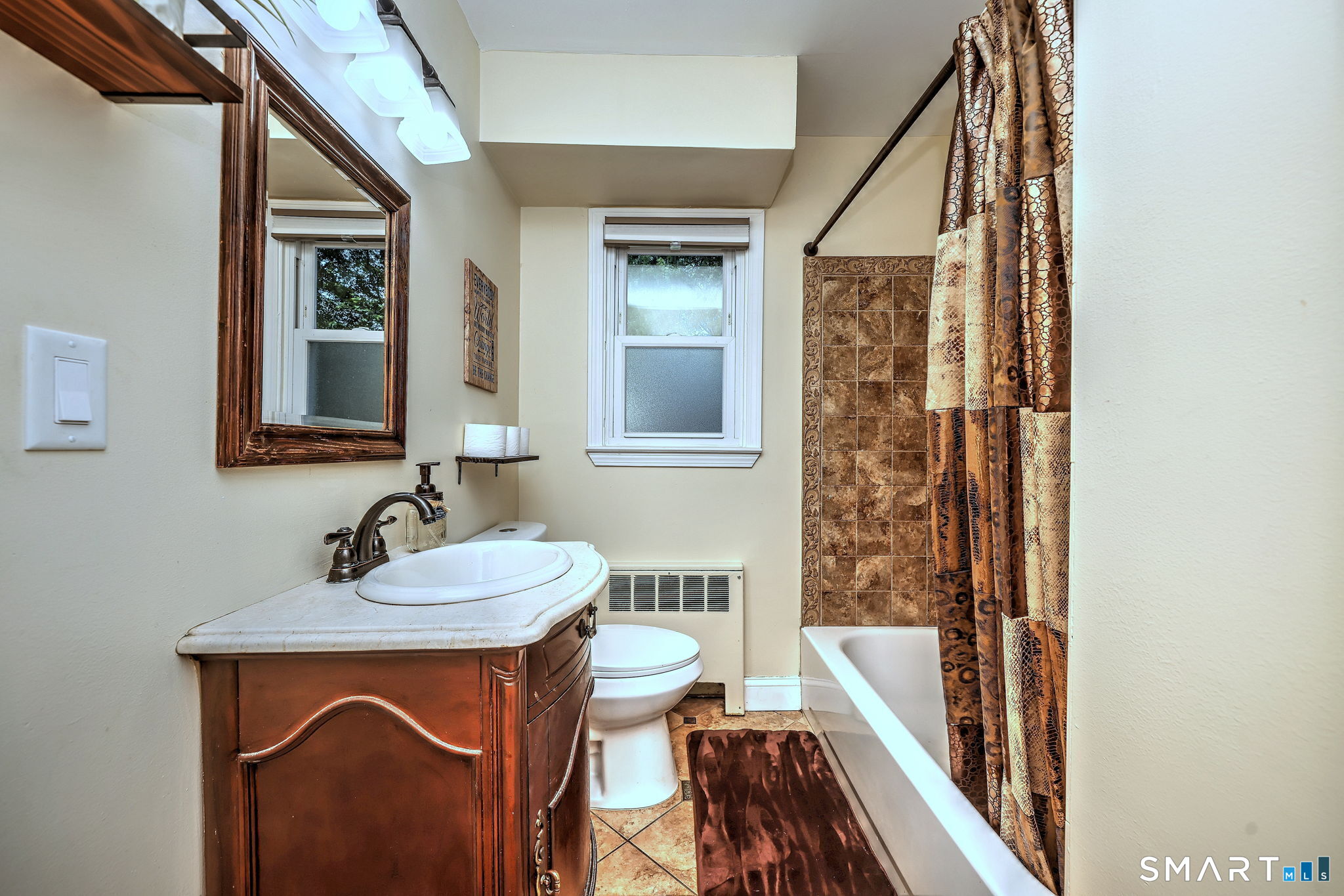 48 Linley Road Trumbull, CT 06611 - Photo 9 of 40