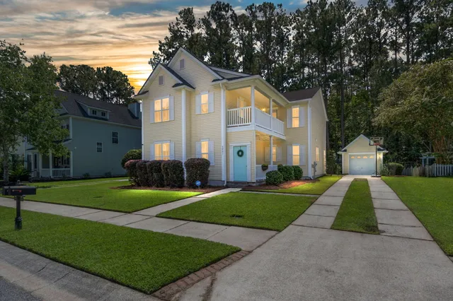 $755,000 | 3261 Beaconsfield Road, Mount Pleasant, SC 29466