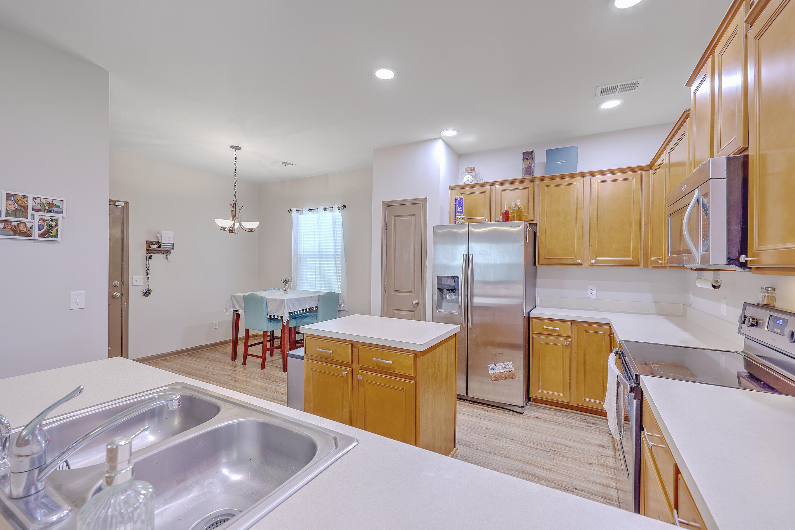 105 Brookhaven Road Summerville, SC 29486 - Photo 12 of 28 Kitchen / Dining