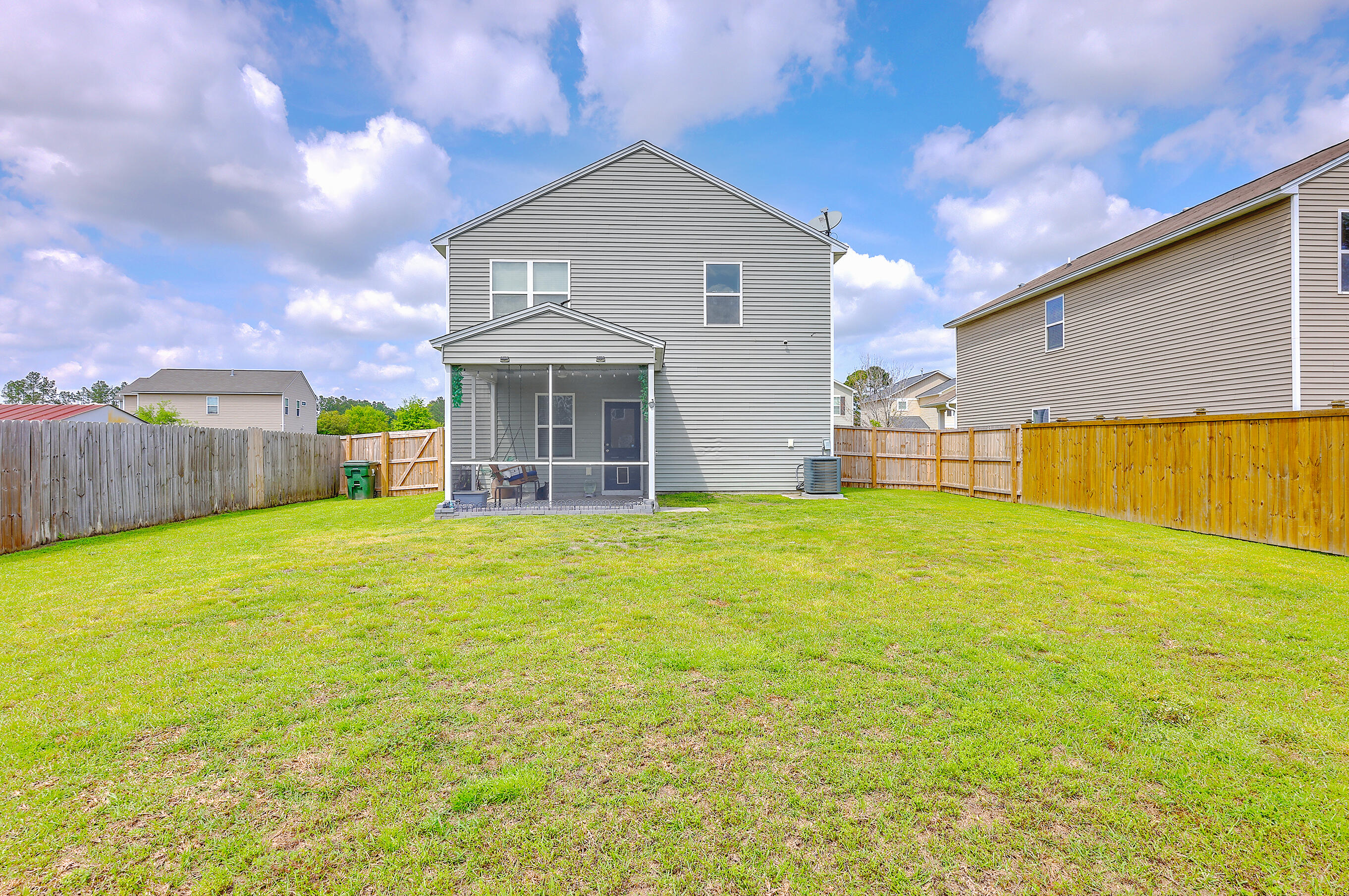 105 Brookhaven Road Summerville, SC 29486 - Photo 27 of 28 Room to Play!