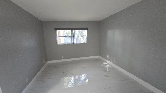 $2,300 | 3000 Riverside Drive, Unit 111, Coral Springs, FL 33065