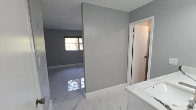 $2,300 | 3000 Riverside Drive, Unit 111, Coral Springs, FL 33065