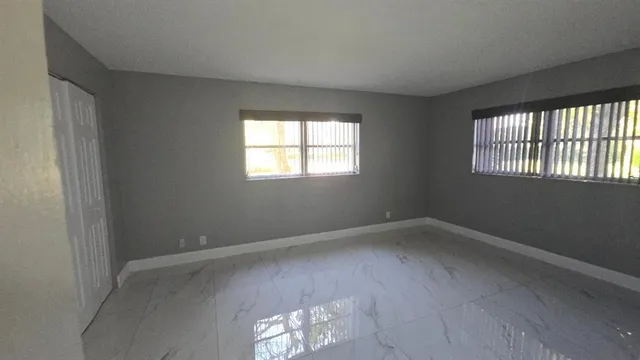 $2,300 | 3000 Riverside Drive, Unit 111, Coral Springs, FL 33065