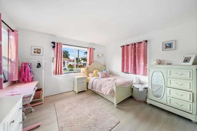 $12,000 | 840 South Shore Drive, Miami Beach, FL 33141