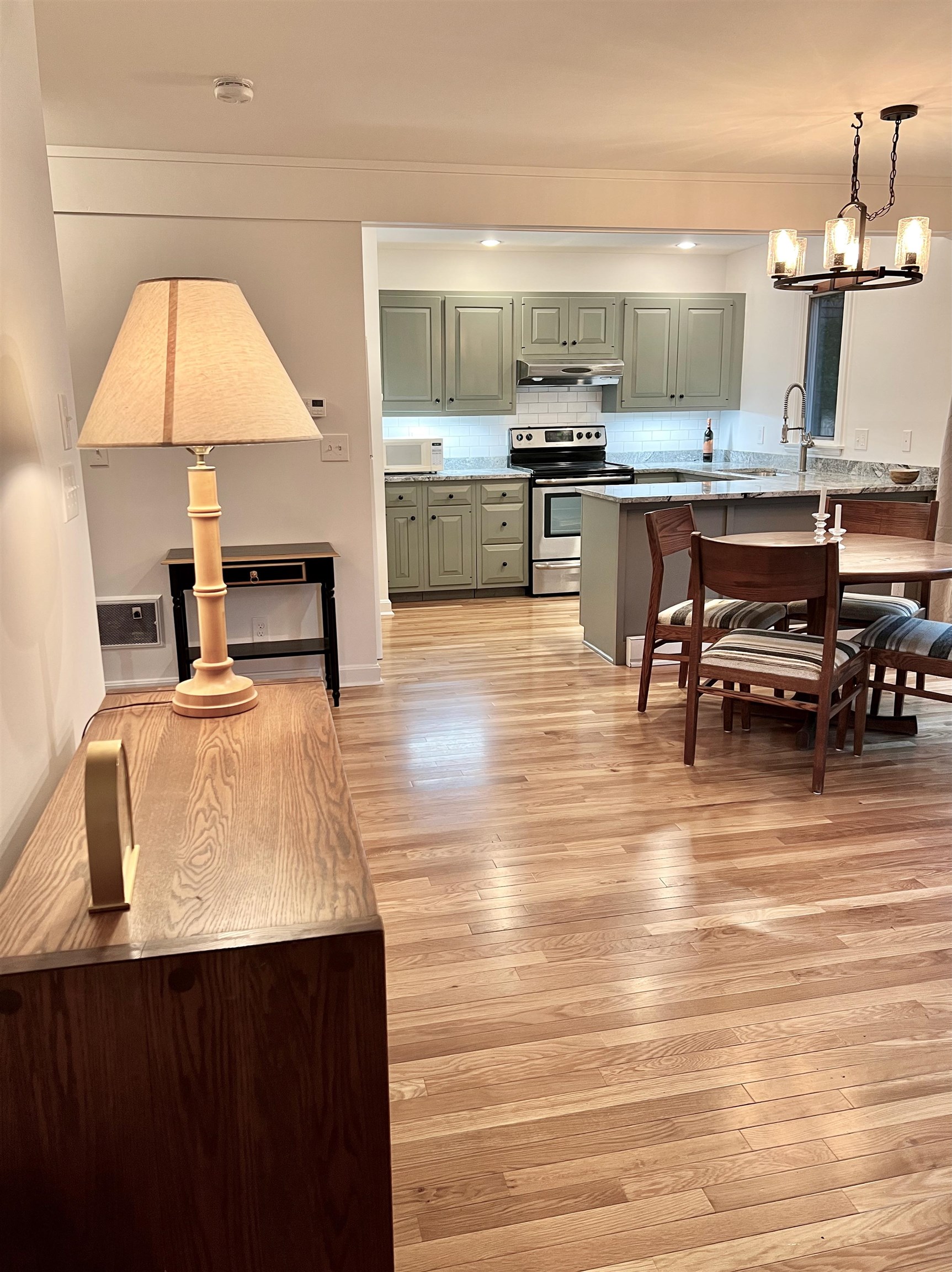 807 Murphys Road, Unit A Hartford, VT 05059 - Photo 7 of 20 Gallery Image 7