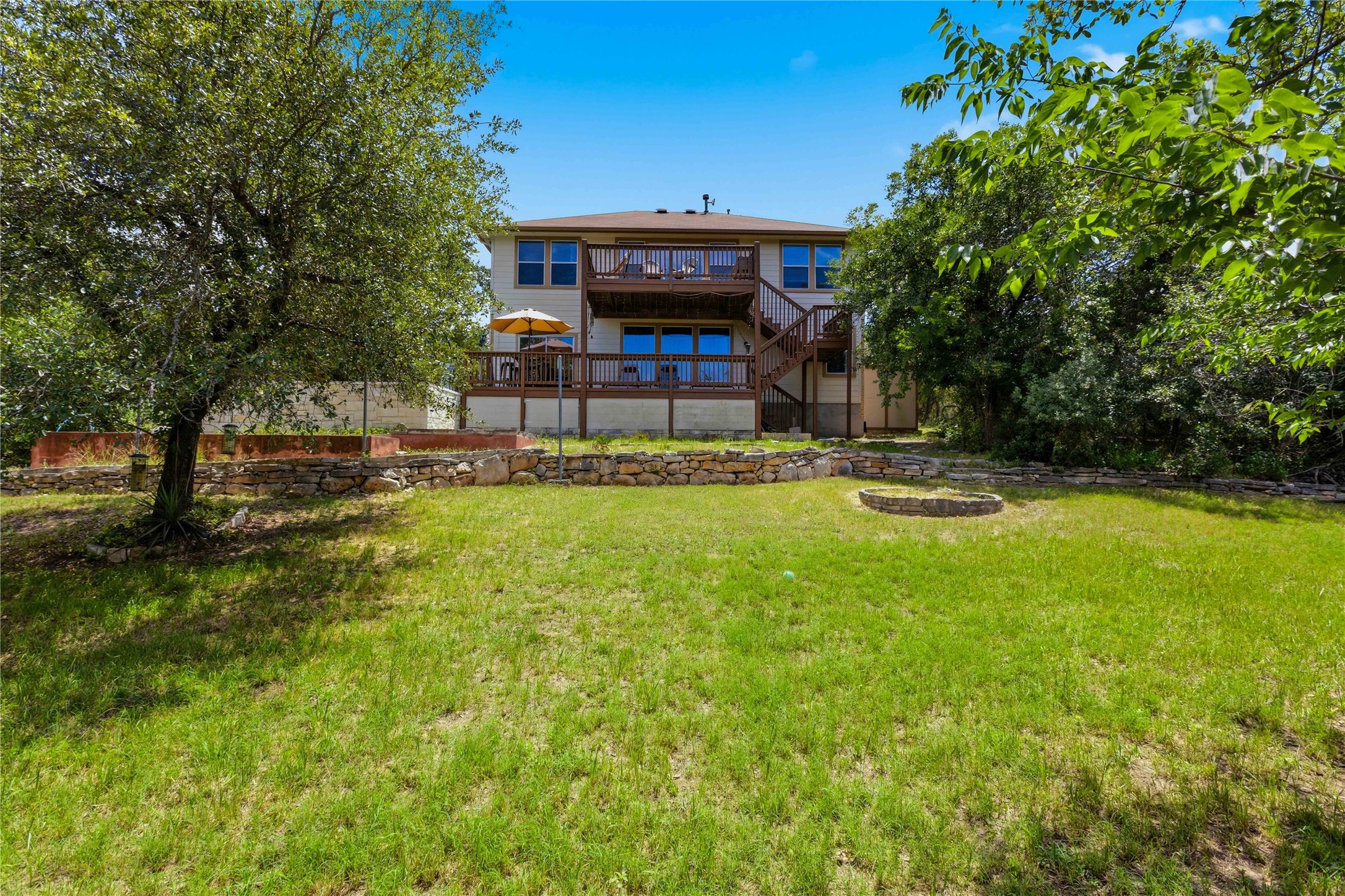 8122 Lime Creek Road Volente, TX 78641 - Photo 32 of 40 View from the back