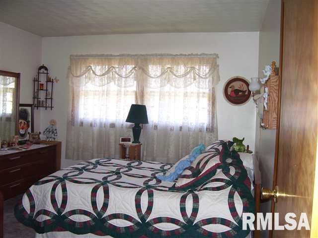 1501 Rutledge Drive Lincoln, IL 62656 - Photo 8 of 8 Gallery Image 8