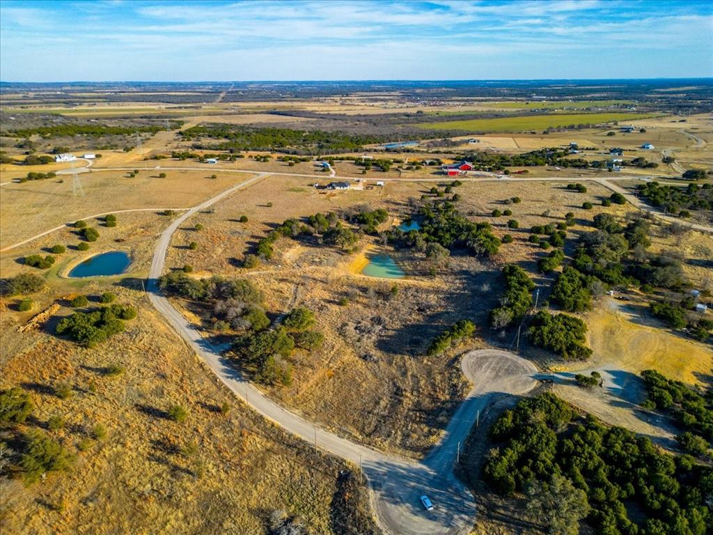 30 Crest Ridge Mineral Wells, TX 76067 - Photo 5 of 10 a view of an ocean and beach