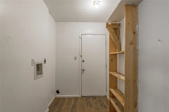 $1,100 | 39 Wire Road, Huntsville, TX 77320