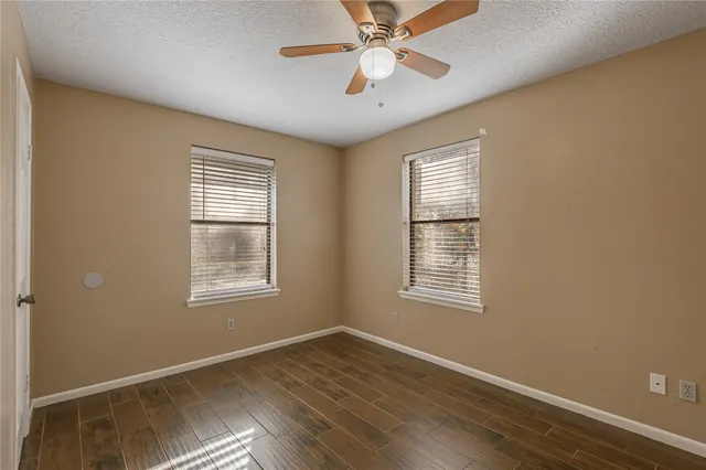 $1,100 | 39 Wire Road, Huntsville, TX 77320