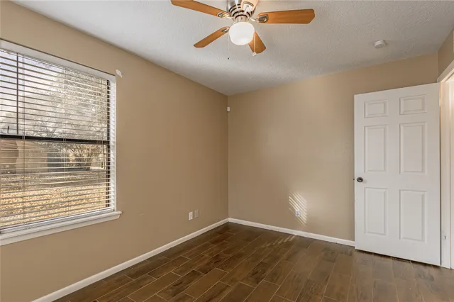 $1,100 | 39 Wire Road, Huntsville, TX 77320