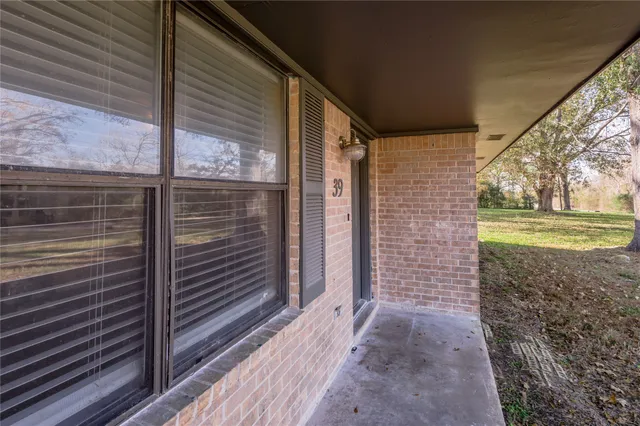 $1,100 | 39 Wire Road, Huntsville, TX 77320