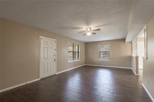 $1,100 | 39 Wire Road, Huntsville, TX 77320