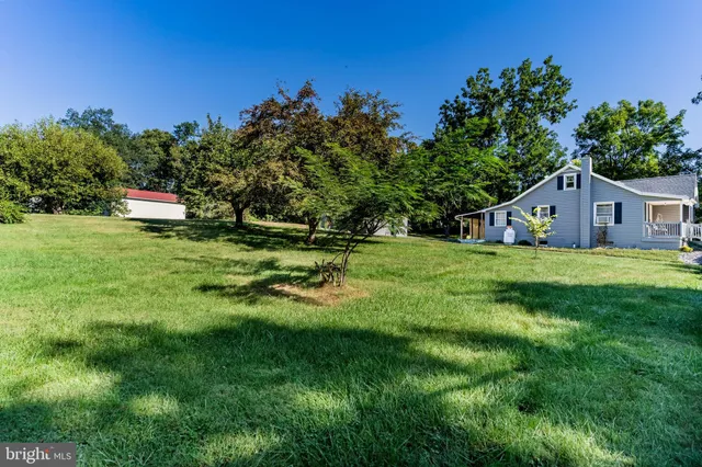 a house view with a outdoor space
