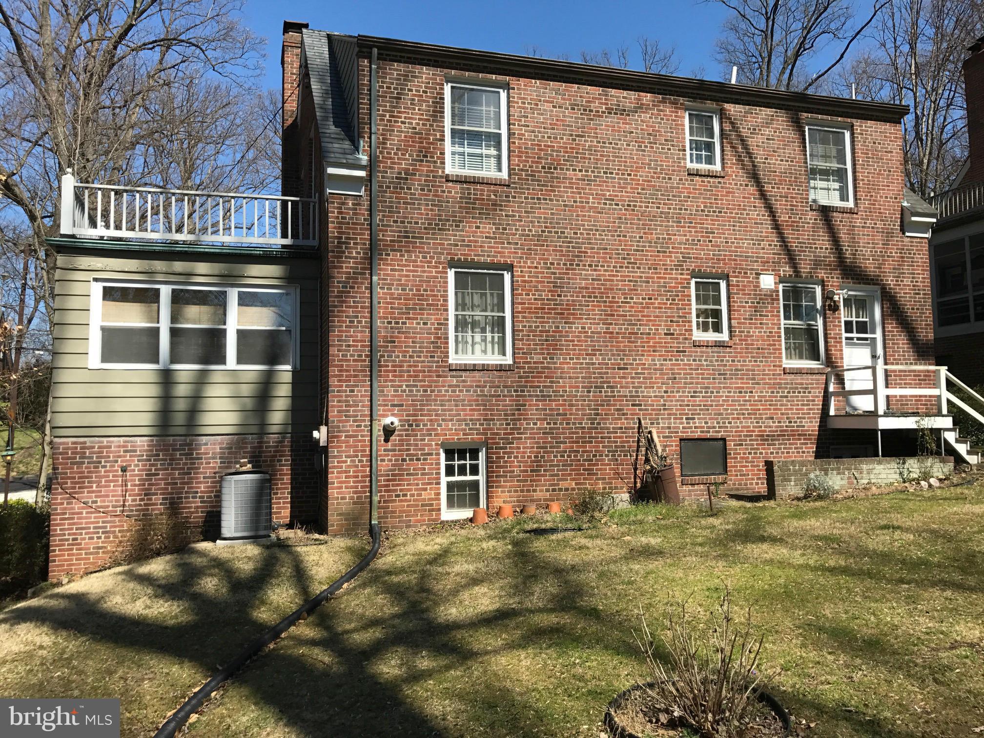 406 Hamilton Avenue Silver Spring, MD 20901 - Photo 11 of 13 Exterior (Rear)