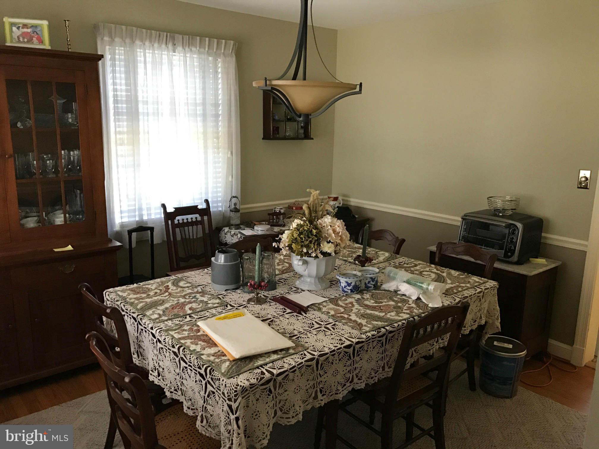 406 Hamilton Avenue Silver Spring, MD 20901 - Photo 4 of 13 Dining Room