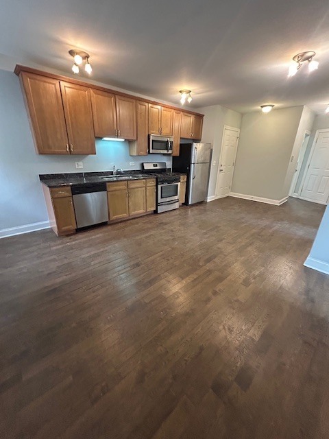 4554 West George Street, Unit 1 Chicago, IL 60641 - Photo 3 of 9