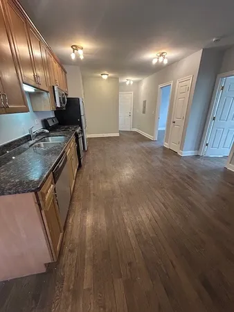 $1,565 | 4554 West George Street, Unit 1, Chicago, IL 60641