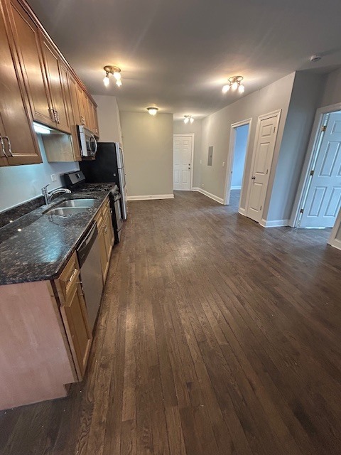 4554 West George Street, Unit 1 Chicago, IL 60641 - Photo 4 of 9