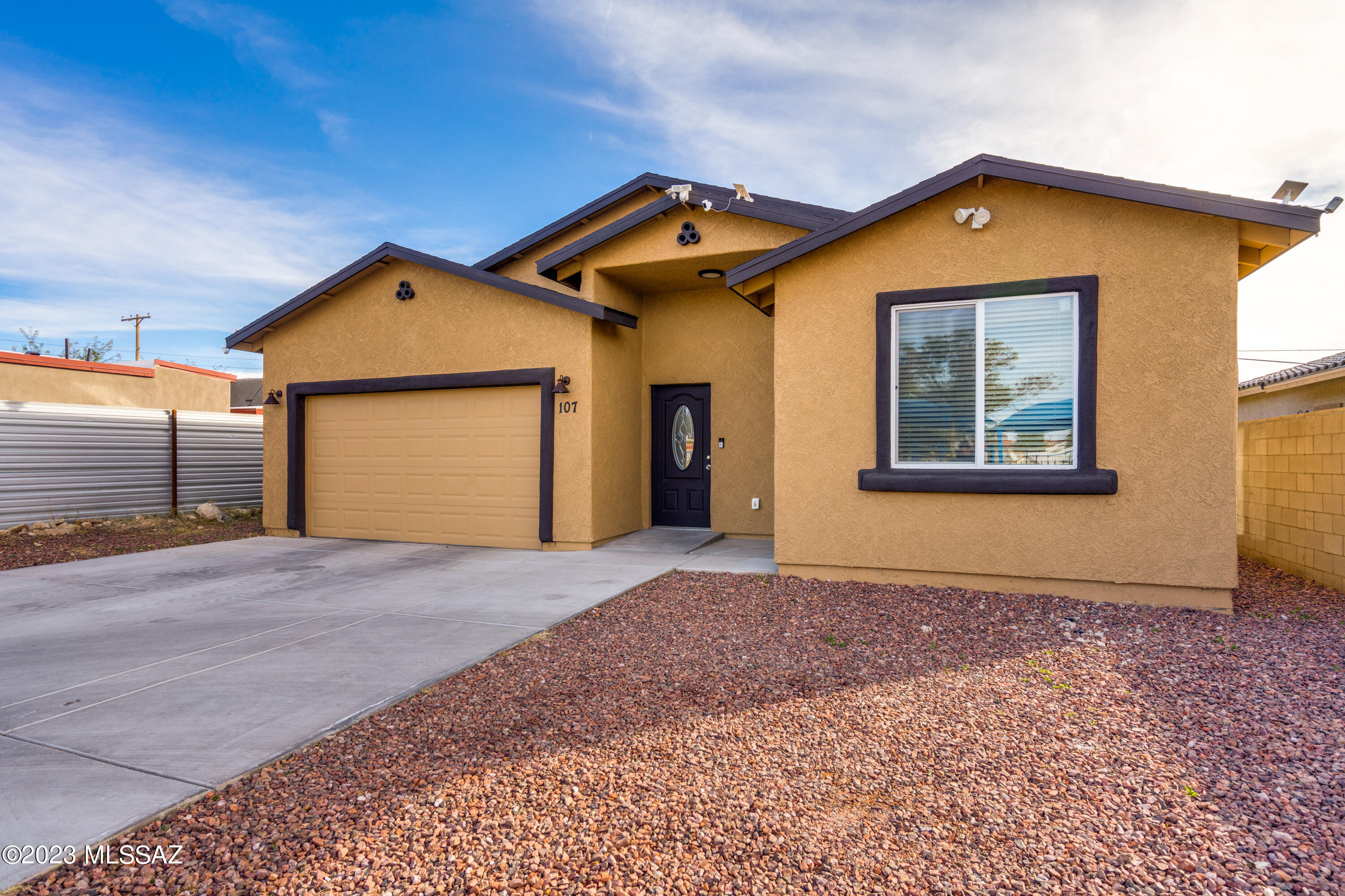 107 West 27th Street Tucson, AZ 85713 - Photo 1 of 16