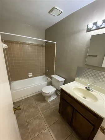 $1,200 | 1159 Ocala Road, Tallahassee, FL 32304