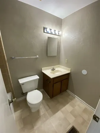 $1,200 | 1159 Ocala Road, Tallahassee, FL 32304