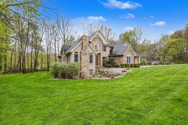 $900,000 | 9380 Marshwood Drive, Richland, MI 49083