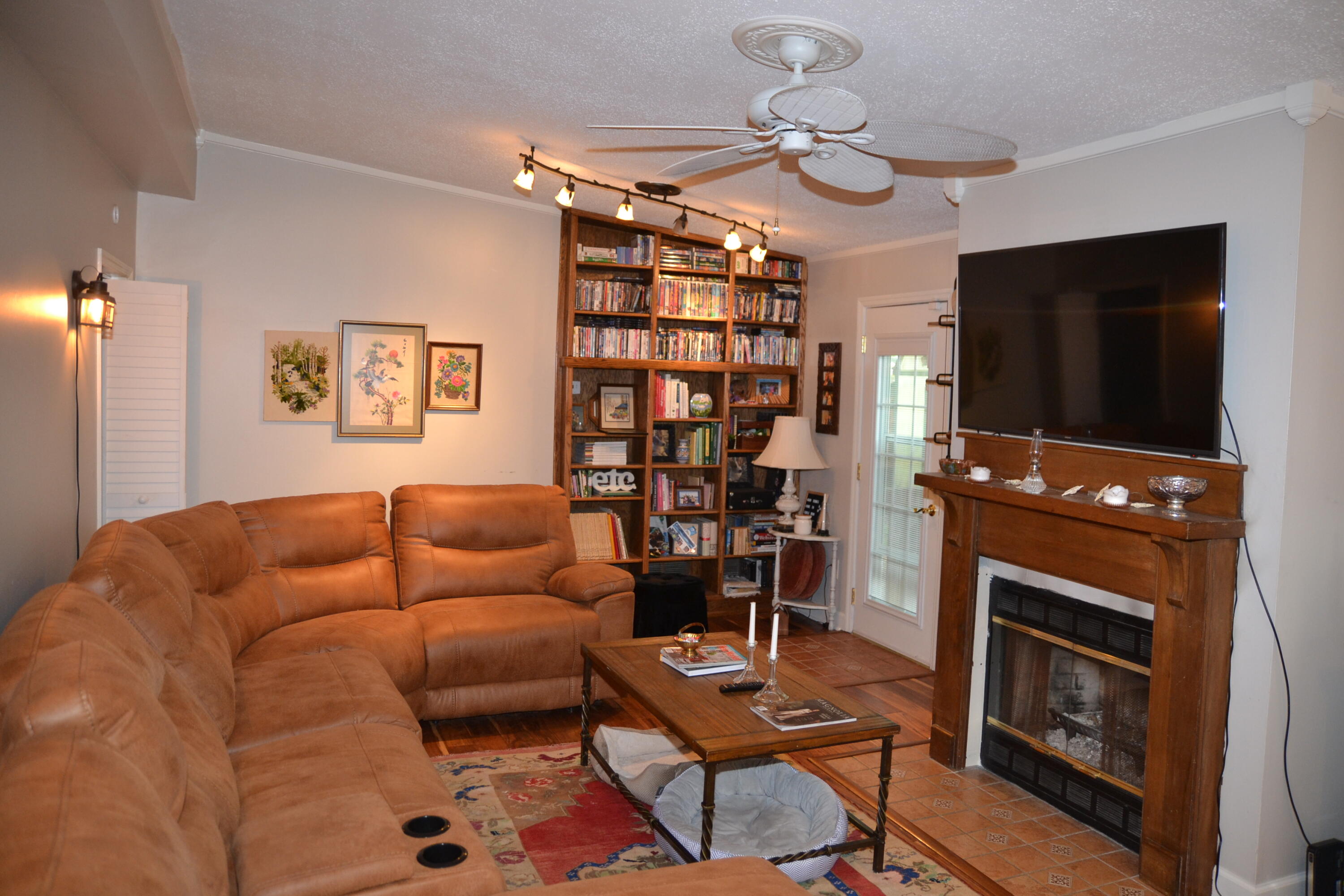 3363 Stoneybrook Road North Charleston, SC 29420 - Photo 3 of 29 DSC_0050